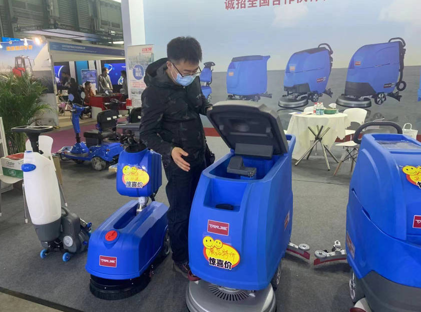 新界坦洁洗地机公司致力于电动洗地机的生产、销售和服务百家